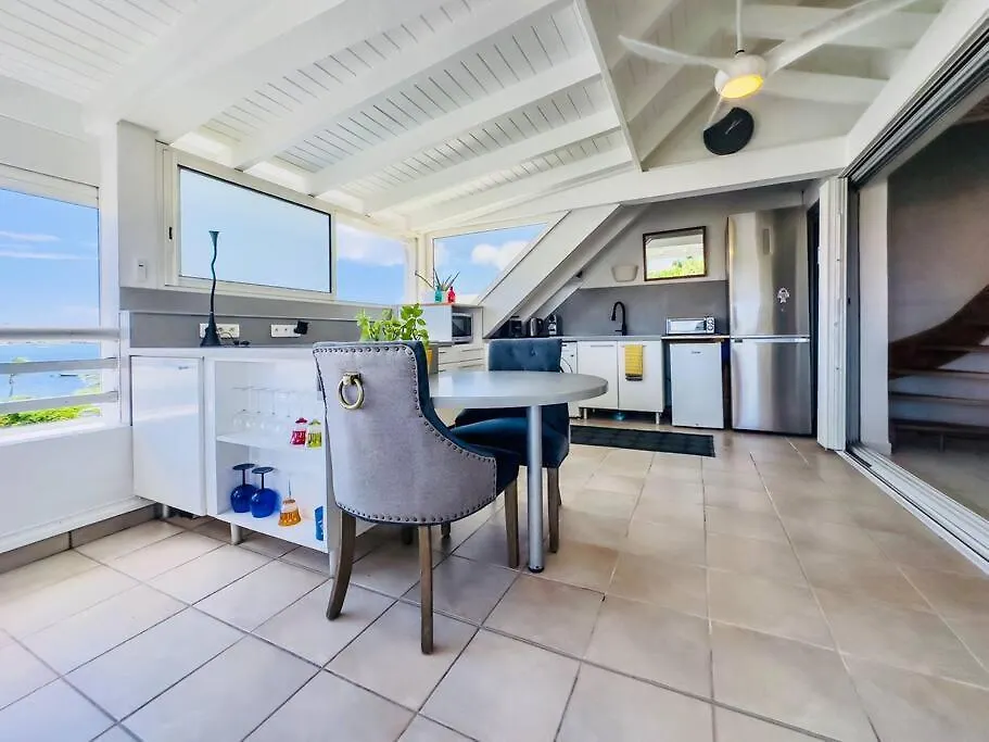 Spacious Waterfront 2 Bedroom Condo With 2 Bathrooms, Pool, Ac Baie Nettle Sint Maarten